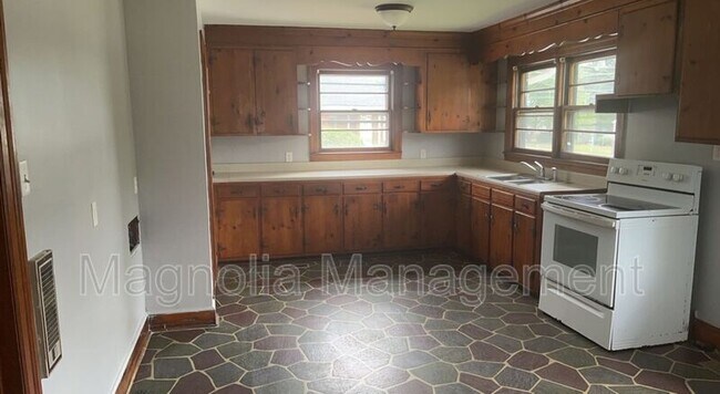 Foto del edificio - 1935 Raleigh Rd