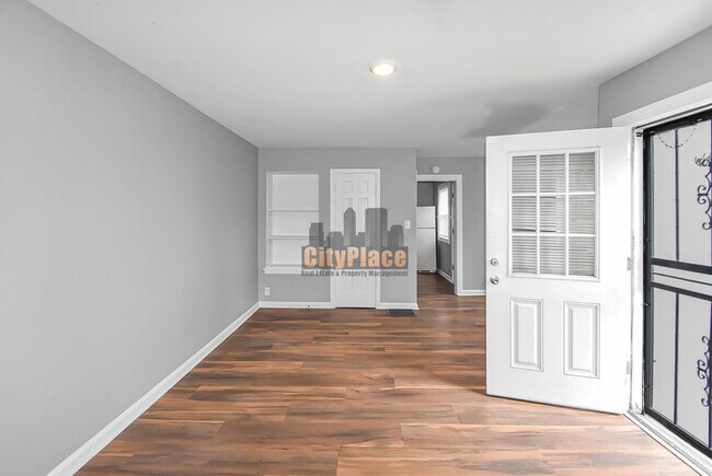 Building Photo - 4726 E 34th St