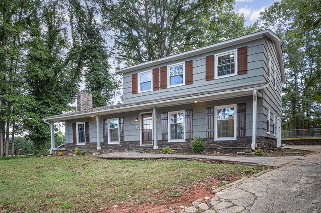 Photo - 132 Oak Trail House