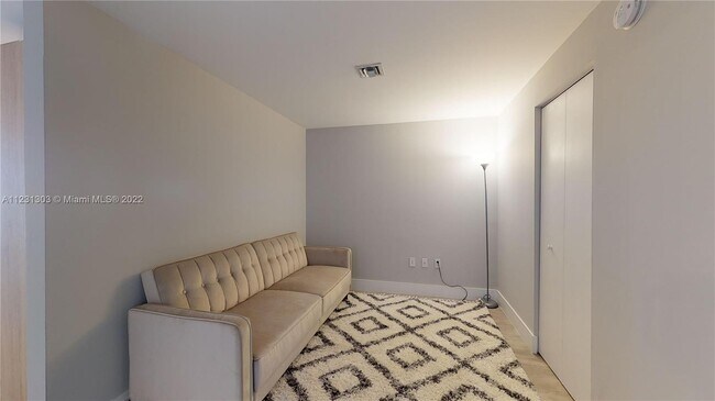 Building Photo - 16385 Biscayne Blvd