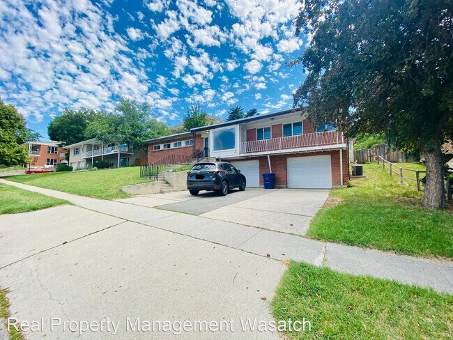 Building Photo - 4 br, 3 bath House - 1981 South Broadmoor St