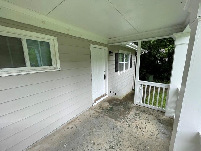 Foto del edificio - 1642 Mary George Ave NW