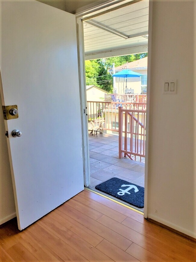 Foto del edificio - 2815 W Clark Ave