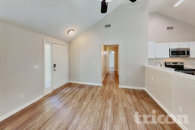 Foto del edificio - 3365 Prescott Pl NW