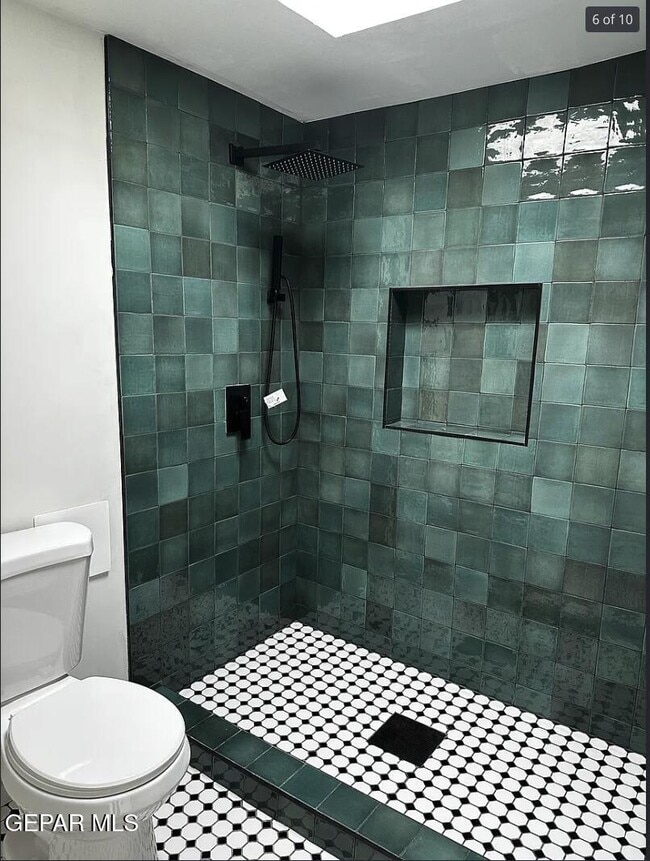 Foto del edificio - 2721 Sacramento Ave