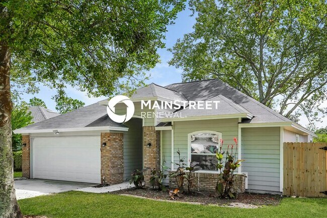 Building Photo - 3 Bedroom Pet-Friendly Home in Jacksonville, FL with Main Street Renewal
