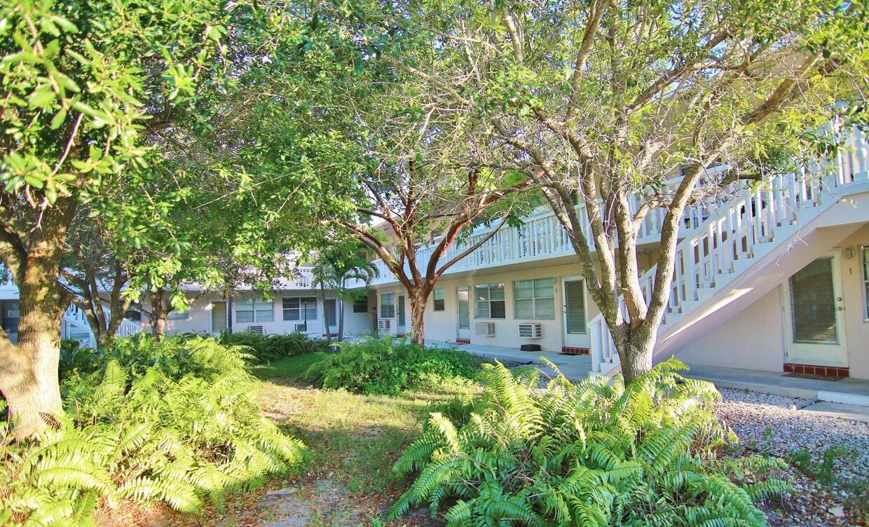 202 Ocean Breeze Unit 3, Lake Worth Beach, FL 33460 Condo for Rent in