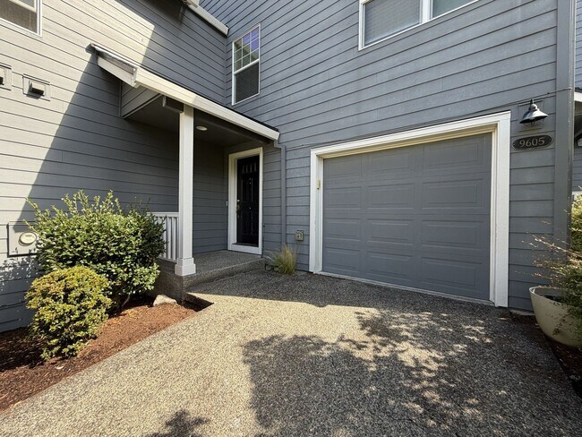 Foto del edificio - 9605 NW Miller Hill Dr