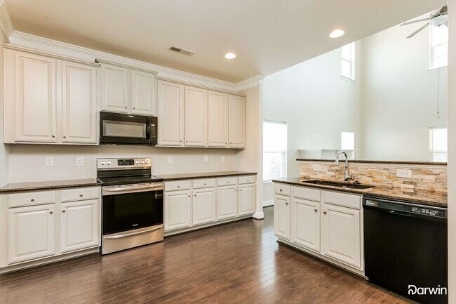 Foto del edificio - 3094 York Place Drive, Walkertown, NC 27501