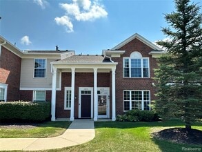 Building Photo - 16056 Morningside