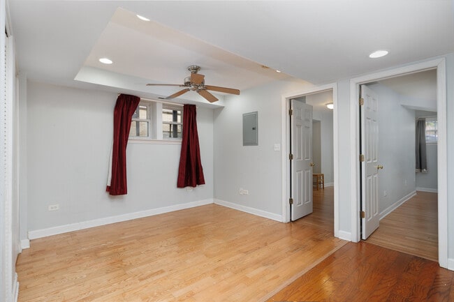 Foto del edificio - 6345 N Washtenaw Ave