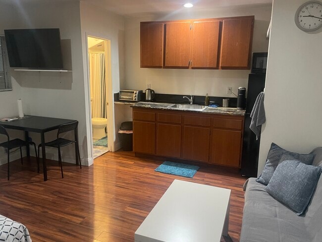 Building Photo - 12619 Emelita St