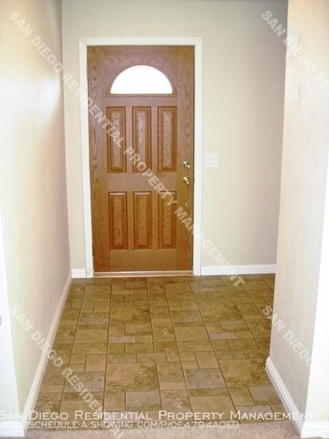 Foto del edificio - 4 bedroom in San Diego CA 92120-2133
