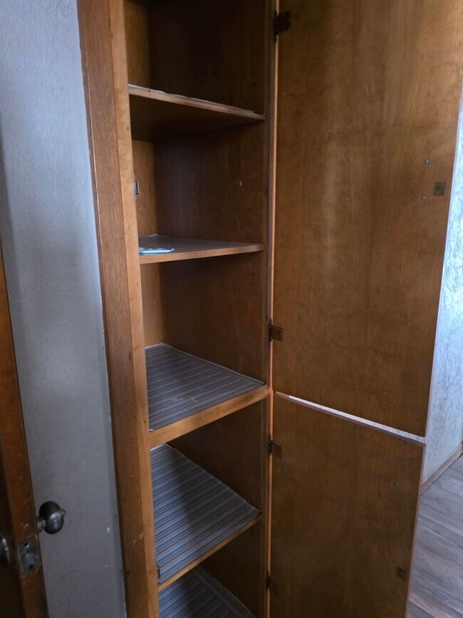 Foto del edificio - Beautiful 2-Bedroom Duplex Available!