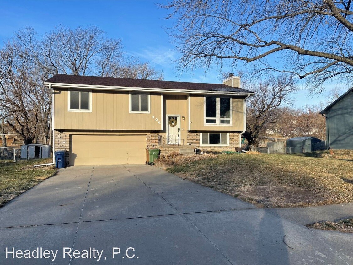 406 Westcott Dr, Bellevue, NE 68005 House Rental in Bellevue, NE