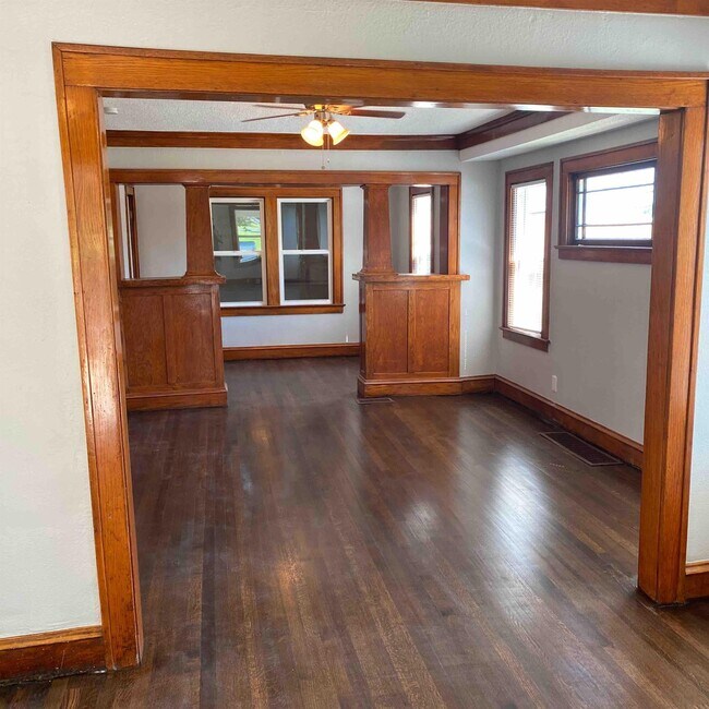 Foto del edificio - 3447 Bales Ave