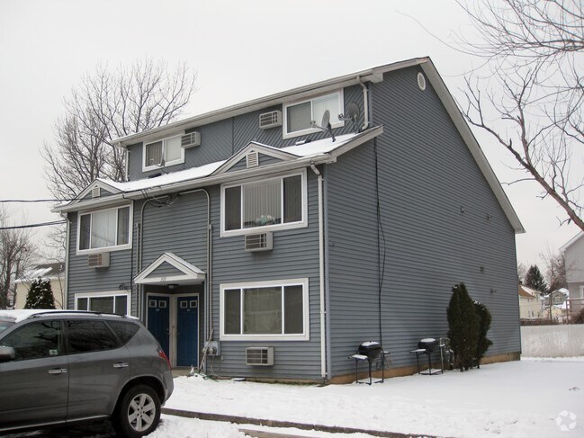 Foto del edificio - The Staten Island Package