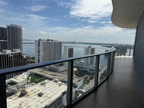 Building Photo - 1400 Biscayne Blvd