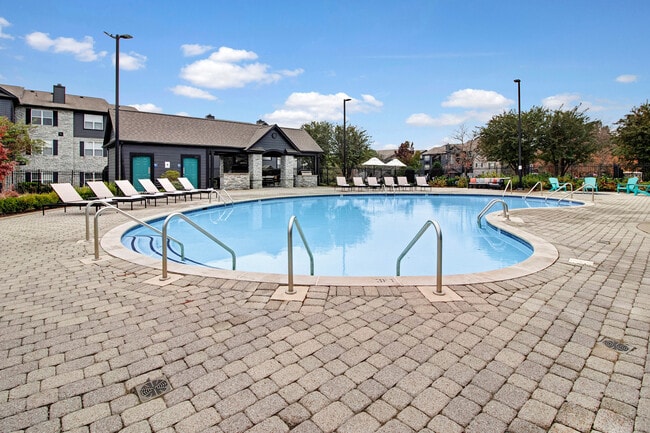 Building Photo - Stoneridge Farms at the Hunt Club Apartments