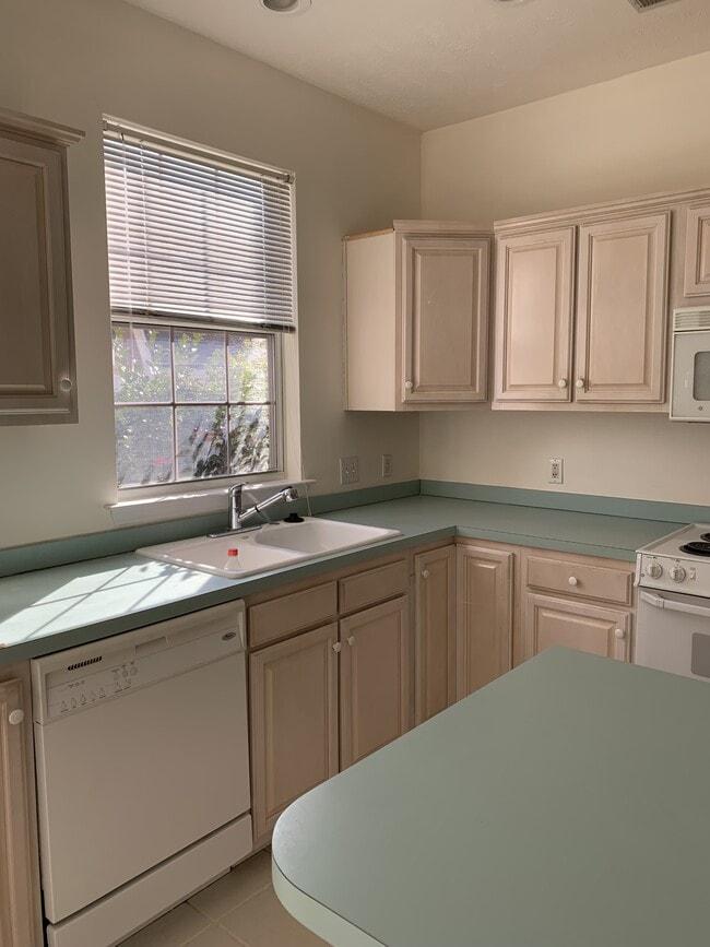 Photo - 576 Wildflower Trl House