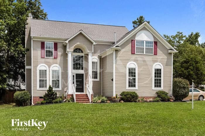 Foto principal - 3900 Gisbourne Dr