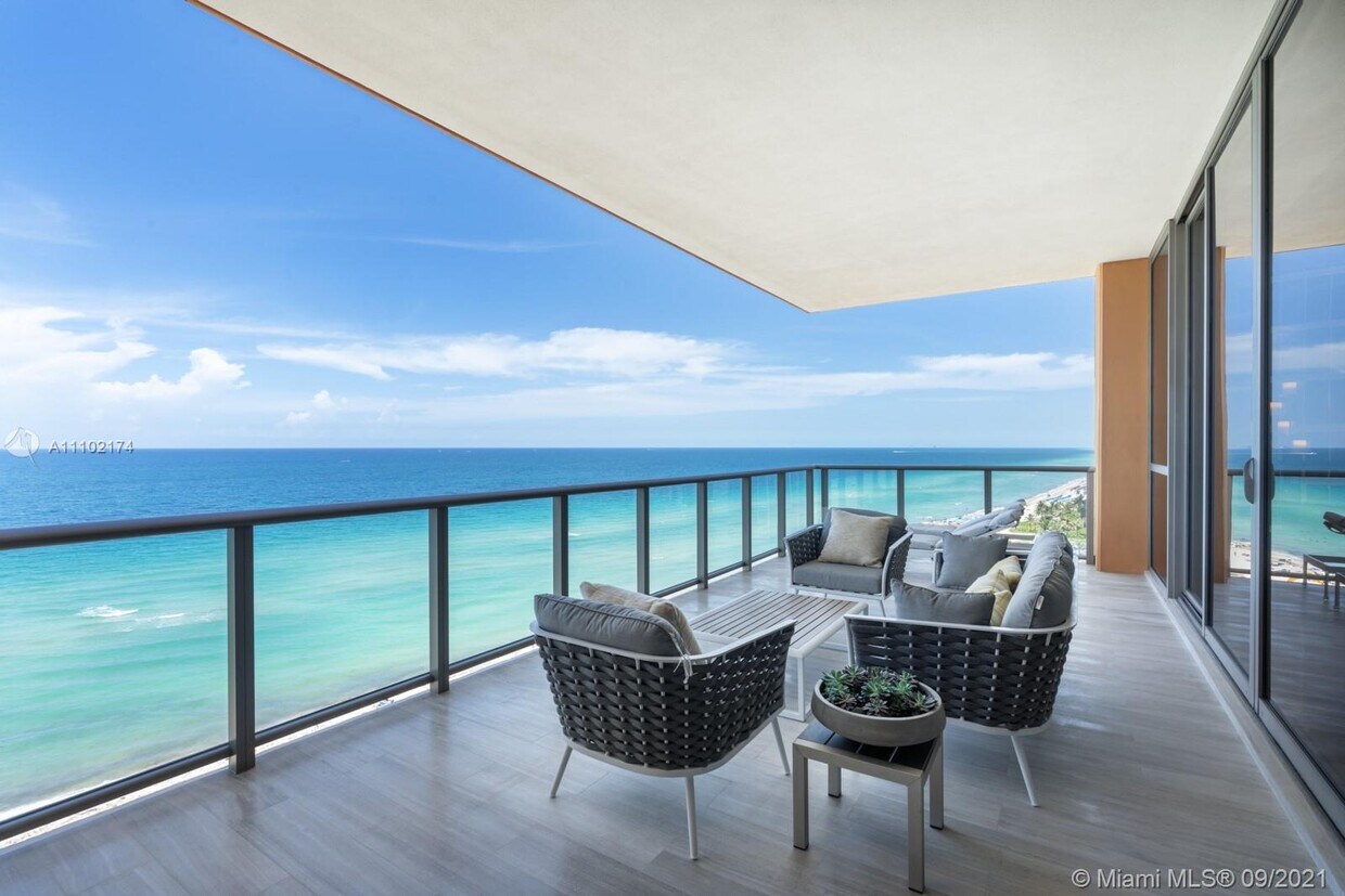 Primary Photo - 17749 Collins Ave