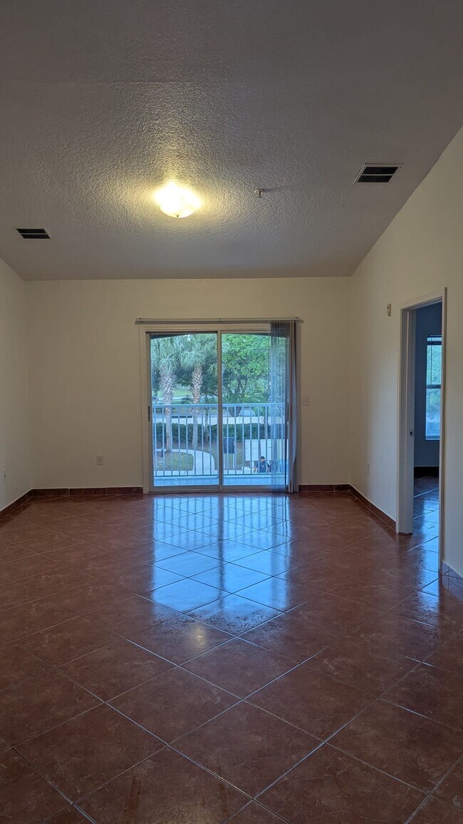 Foto del edificio - 9536 Armelle Way