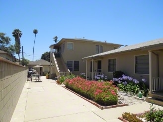 Building Photo - 808 W 163rd St