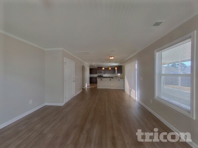 Building Photo - 309 Finch Ln