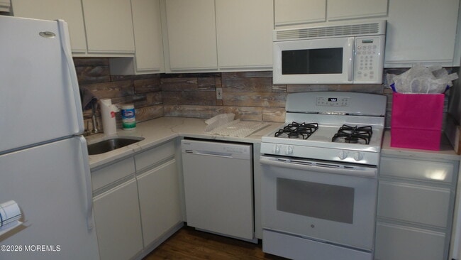 Building Photo - 3403 Bridge Ave