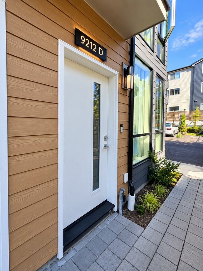 Foto del edificio - 9212 Roosevelt Way NE
