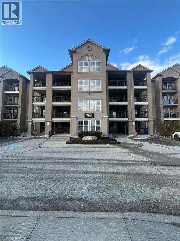 Building Photo - 1360 Main St E