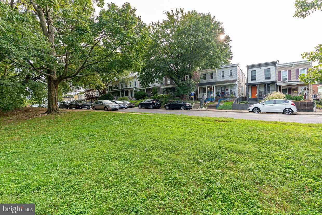 Primary Photo - 3648 Beech Ave