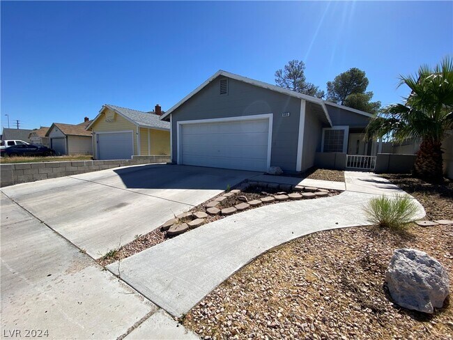 Building Photo - 1505 Wheatland Way