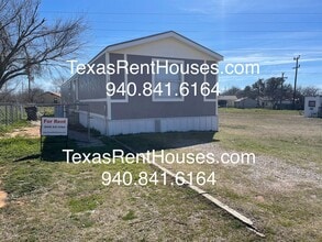 Building Photo - 1653 Conkling Dr