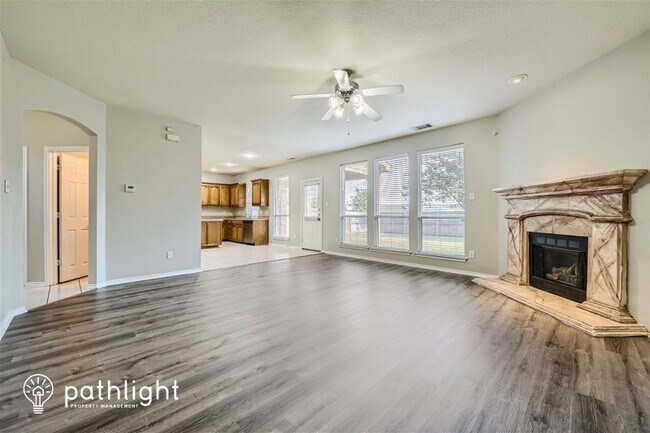 Building Photo - 9705 Gallatin Ln