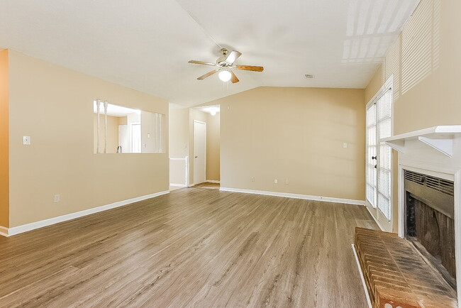 Foto del edificio - 3078 Kellogg Creek Rd