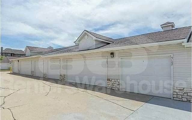 Building Photo - 6255 Beechtree Dr