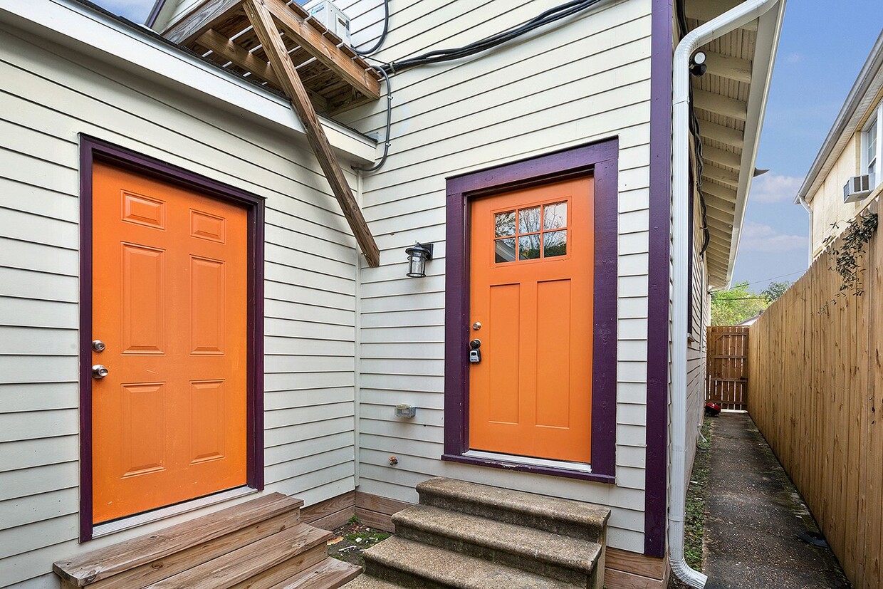 Primary Photo - 2120-2122 New Orleans St.