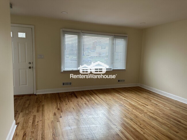 Foto del edificio - 3316 Wild Cherry Rd