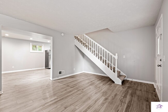 Building Photo - 3012 Menke Cir