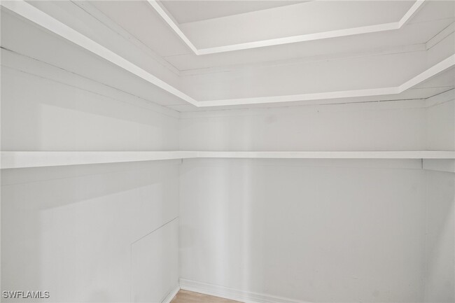 Foto del edificio - 4293 Island Cir