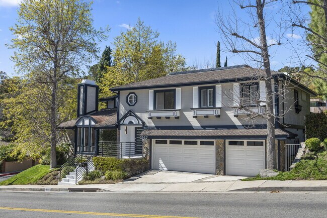Building Photo - 2937 Deep Canyon Dr