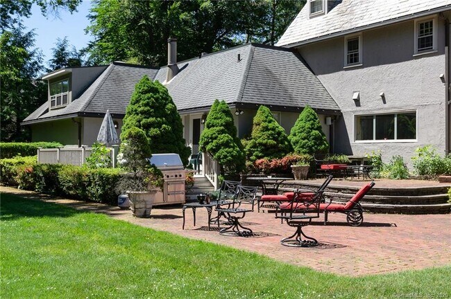 Building Photo - 48 Ledyard Rd