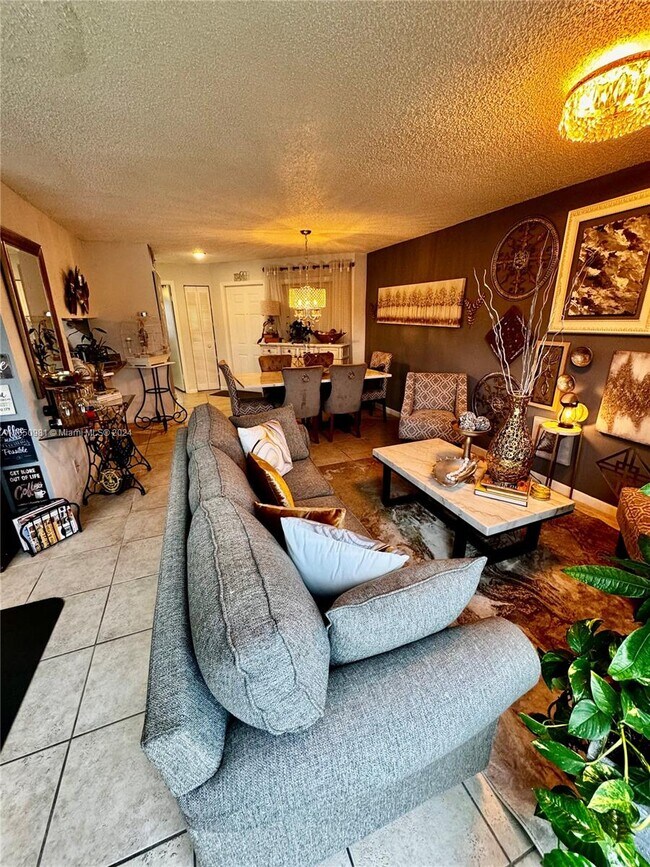 Foto del edificio - 333 SW 86th Ave
