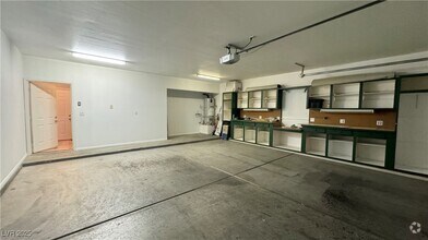 Building Photo - 8720 Red Brook Dr