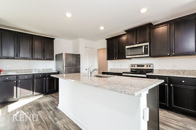 Foto del edificio - Coming Soon!