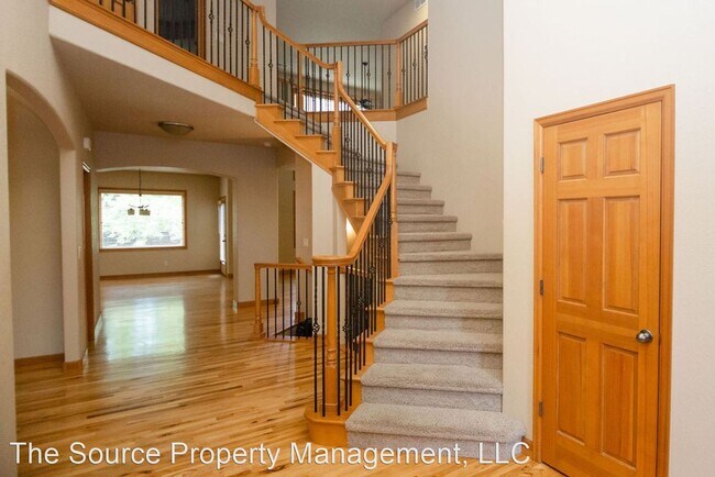Building Photo - 5 br, 3.5 bath House - 3414 Muskrat Creek Dr