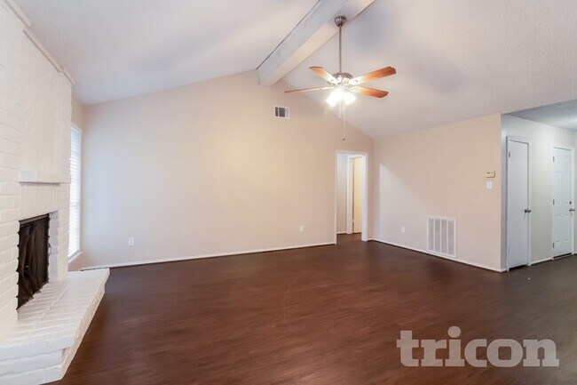 Building Photo - 17719 Glenpatti Dr
