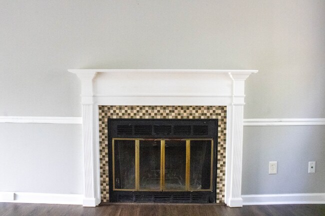 Foto del edificio - 9201 Shady Bend Ln